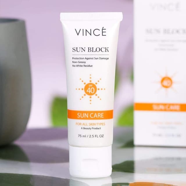 VINCE` SUNBLOCK SPF 40