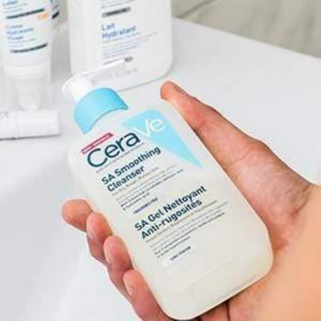 CeraVe SA Smoothing Cleanser