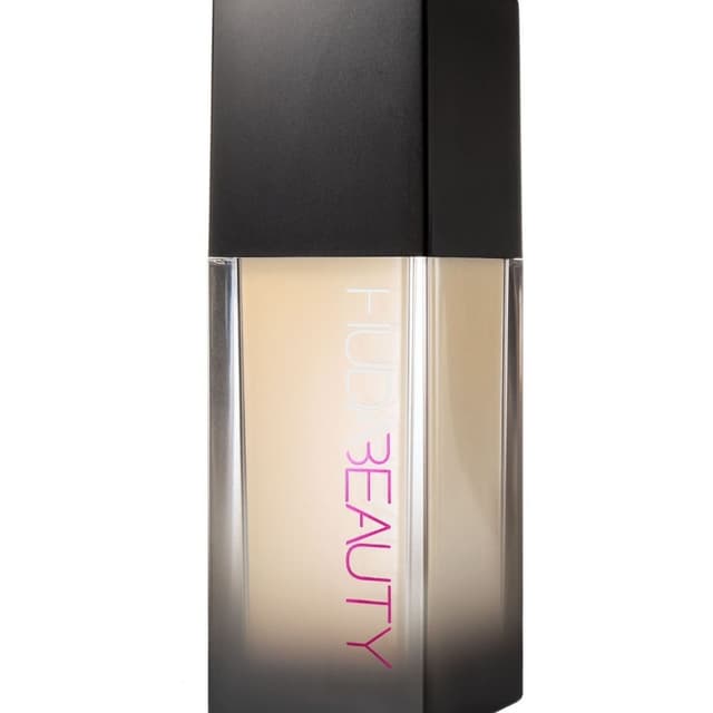 Huda beauty Milkshake 100B
